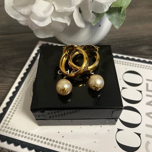 Chanel Vintage Gold CC Logo Faux Pearl Clip On Hoop Earrings